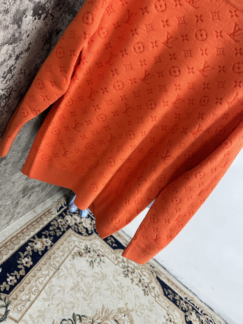 l0vis Vvtt0n sweater